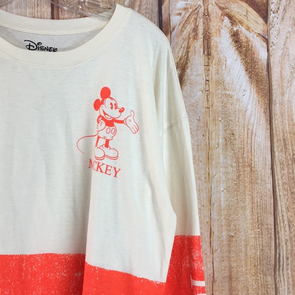 🐞Disney Long Sleeve Pullover Tee Size L (11/13) - Picture 3 of 9